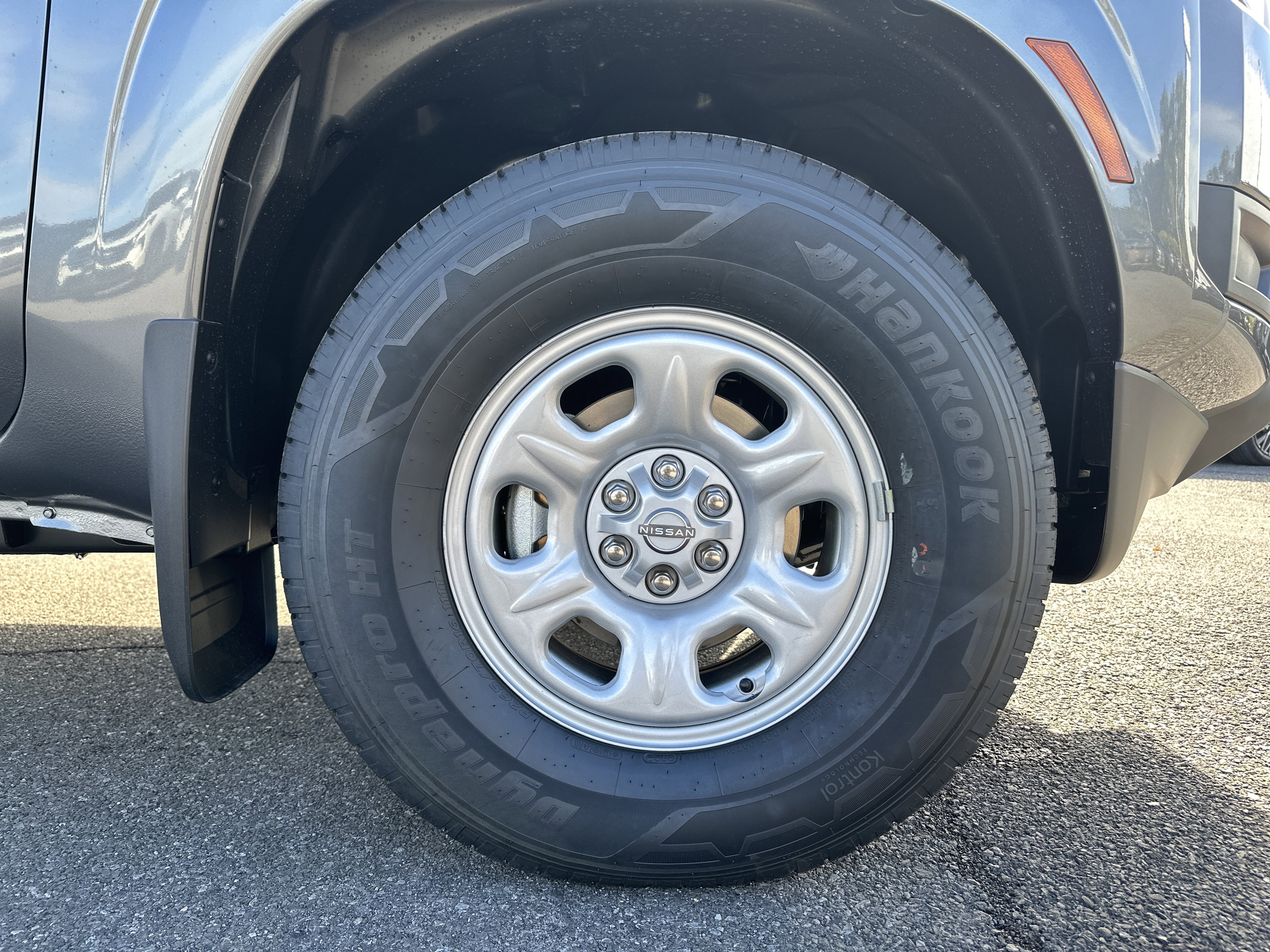 New 2026 Nissan Frontier S image 27