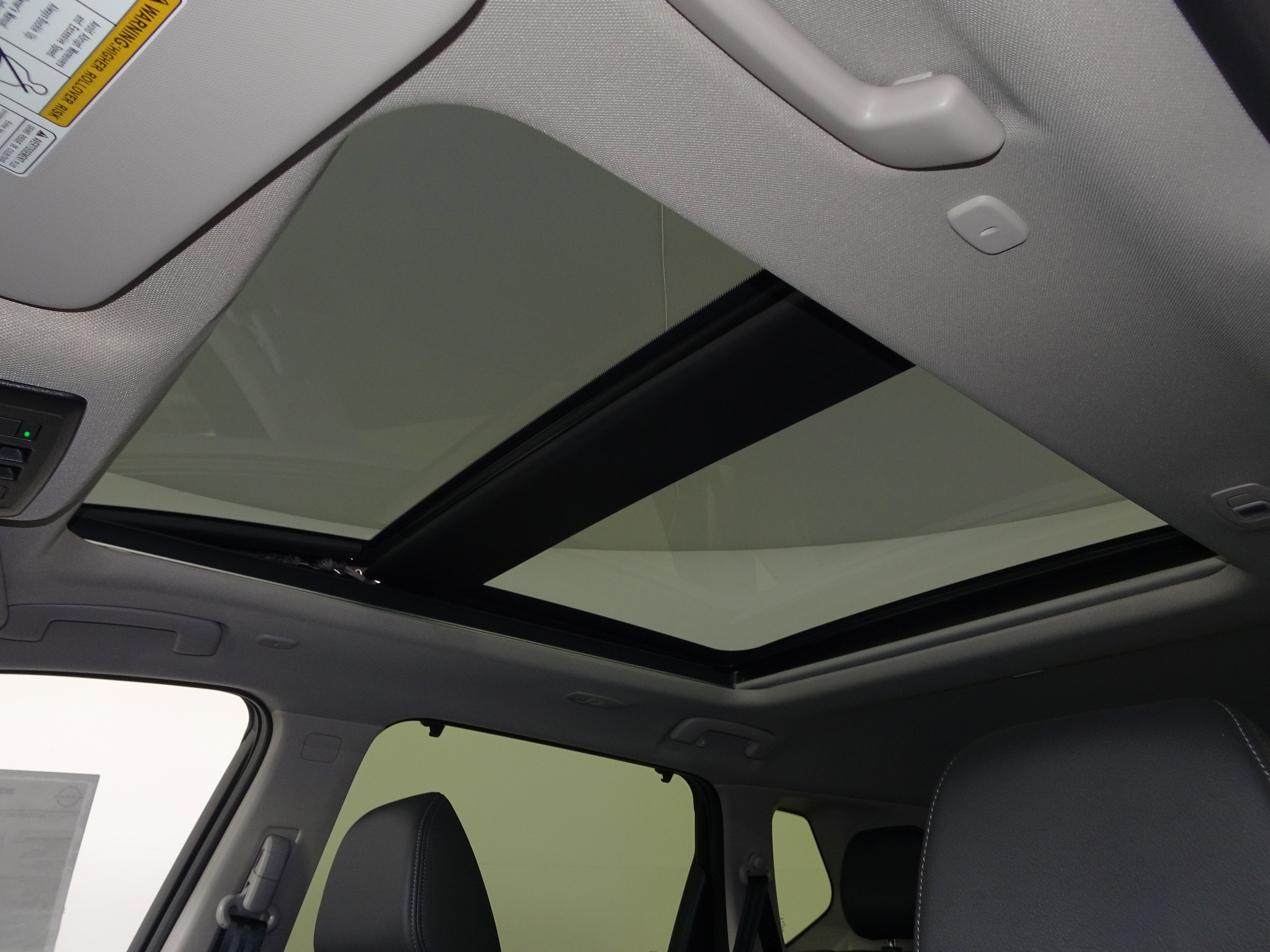 New 2025 Nissan Rogue SL w/ Tech Package image 21