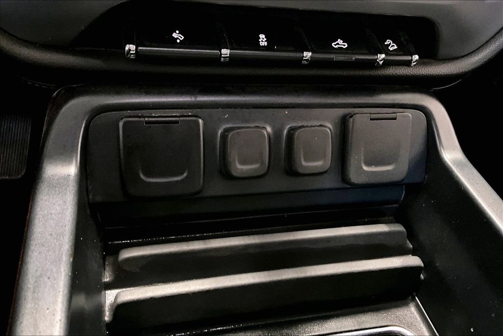 Used 2018 GMC Sierra 1500 SLT w/ SLT Premium Package image 17