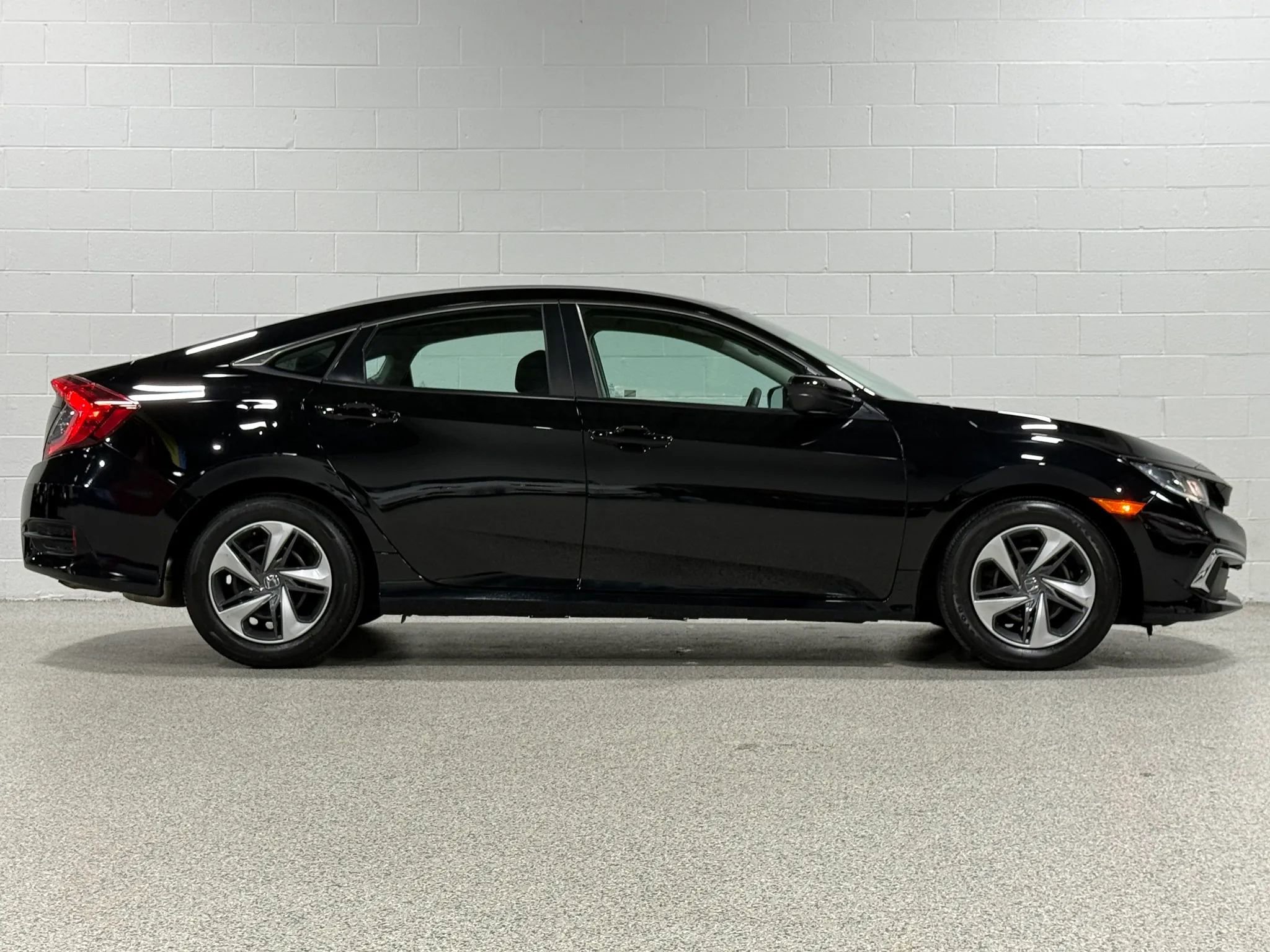 Used 2019 Honda Civic LX image 5