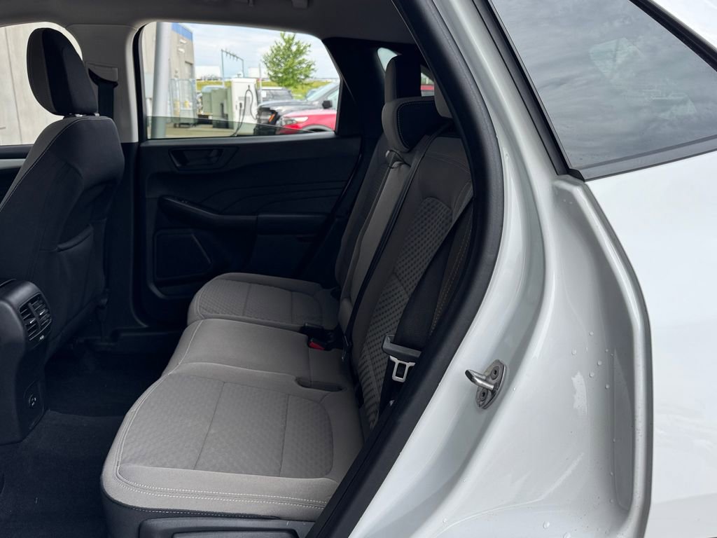 Used 2022 Ford Escape SE w/ Convenience Package FWD image 29