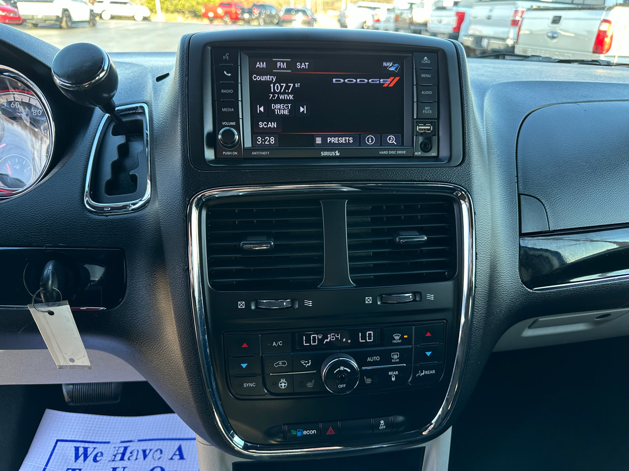 Used 2019 Dodge Grand Caravan SXT w/ Driver Convenience Group image 16