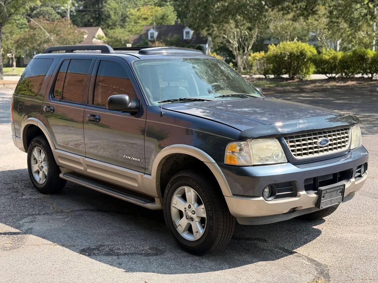 Used 2005 Ford Explorer Eddie Bauer RWD image 7