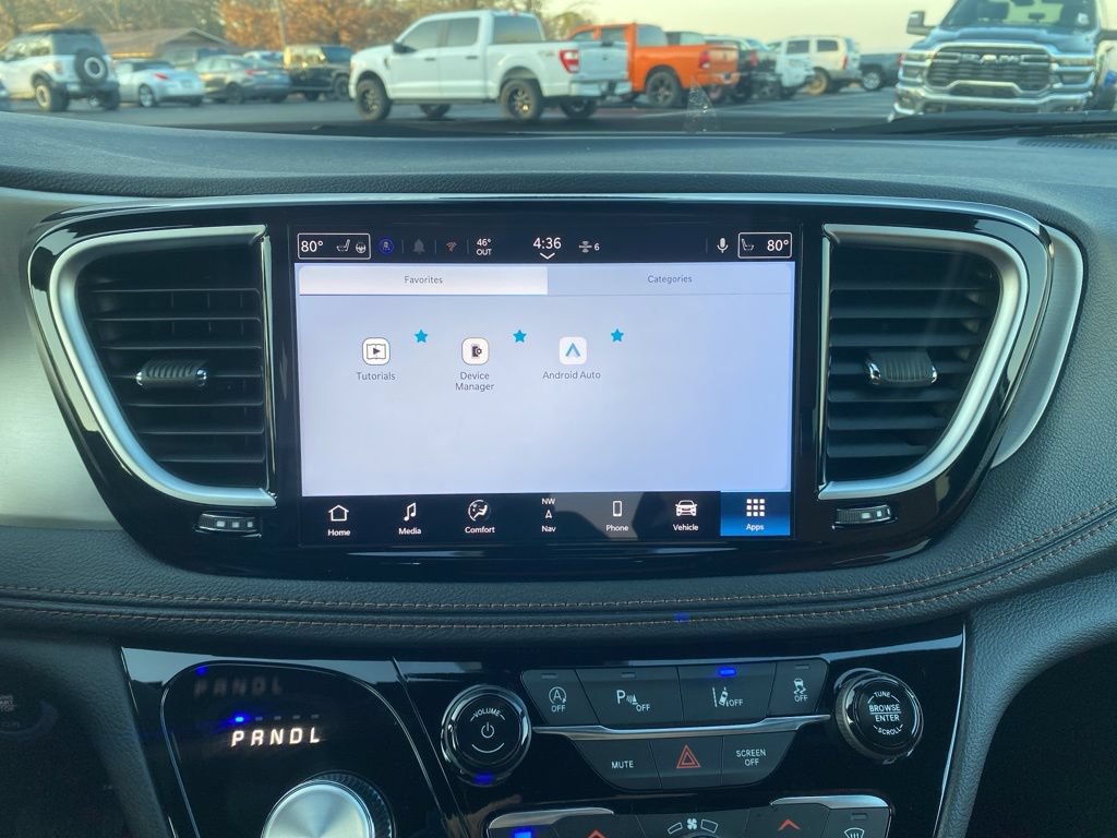 New 2026 Chrysler Pacifica Pinnacle AWD/4WD image 38