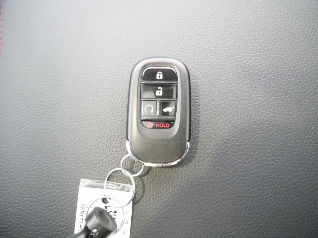 Used 2025 Honda Pilot Black Edition image 30