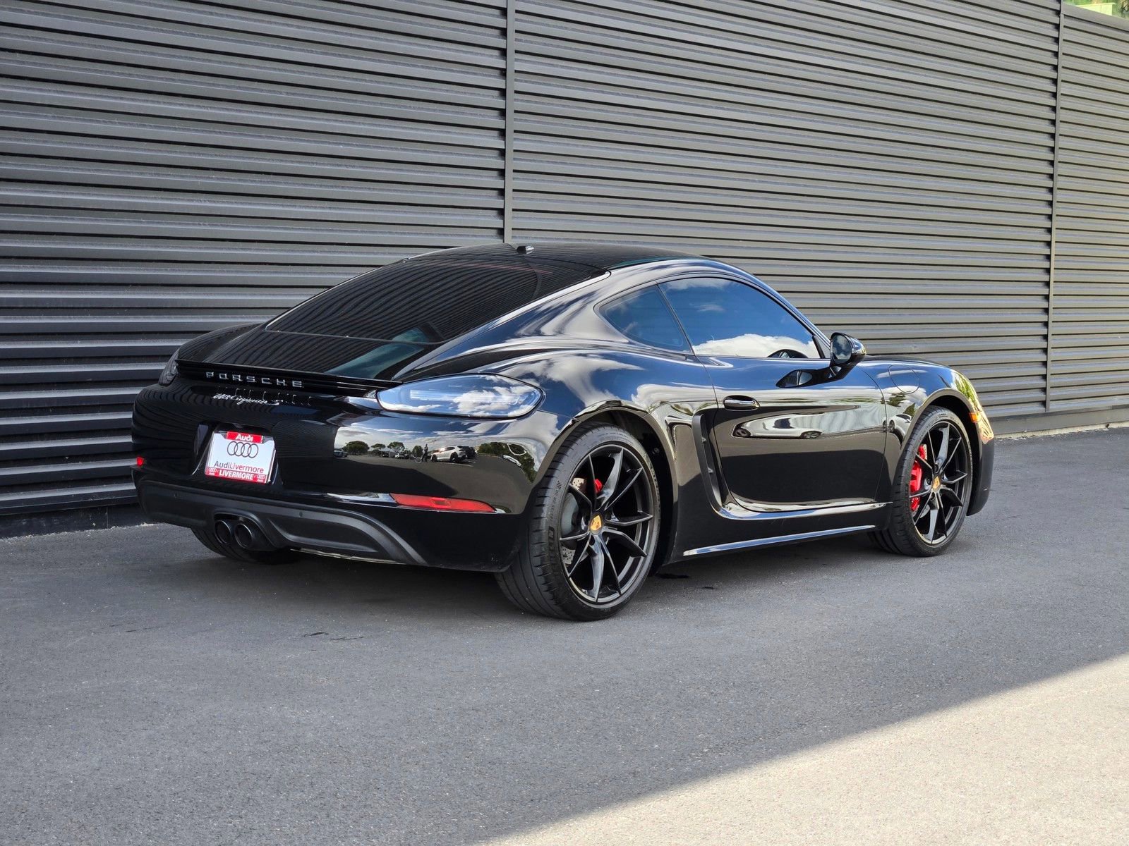 Used 2022 Porsche 718 Cayman S RWD image 7