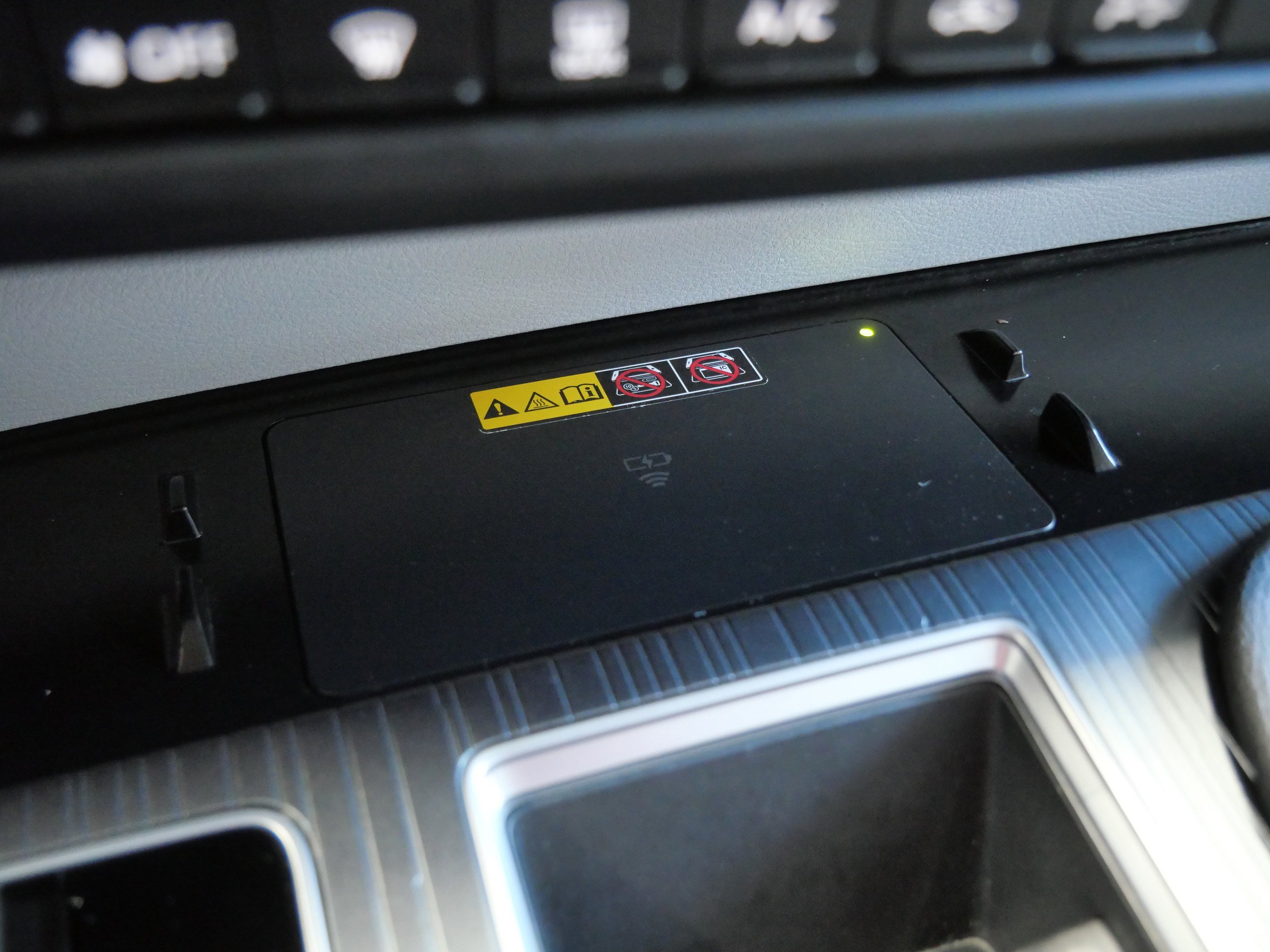 Certified 2025 Toyota Sienna LE image 31