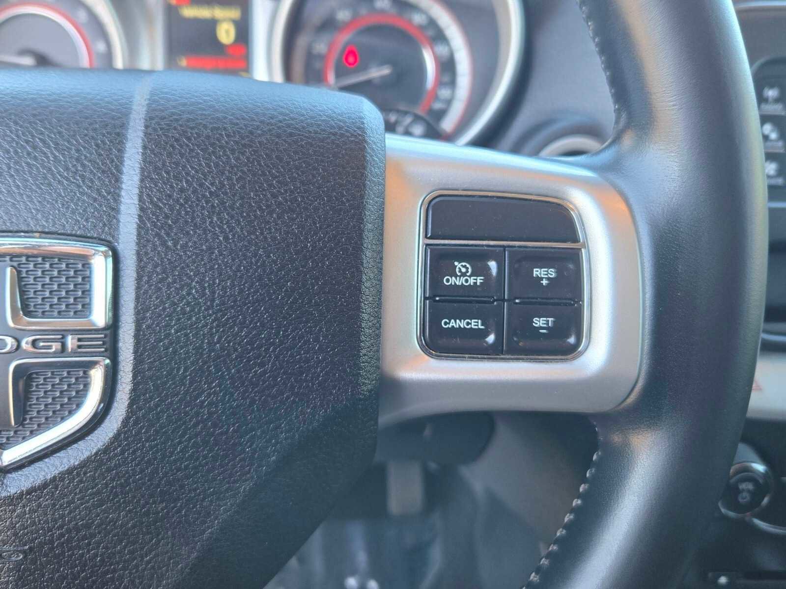 Used 2020 Dodge Journey SE w/ SE Popular Equipment Group image 28