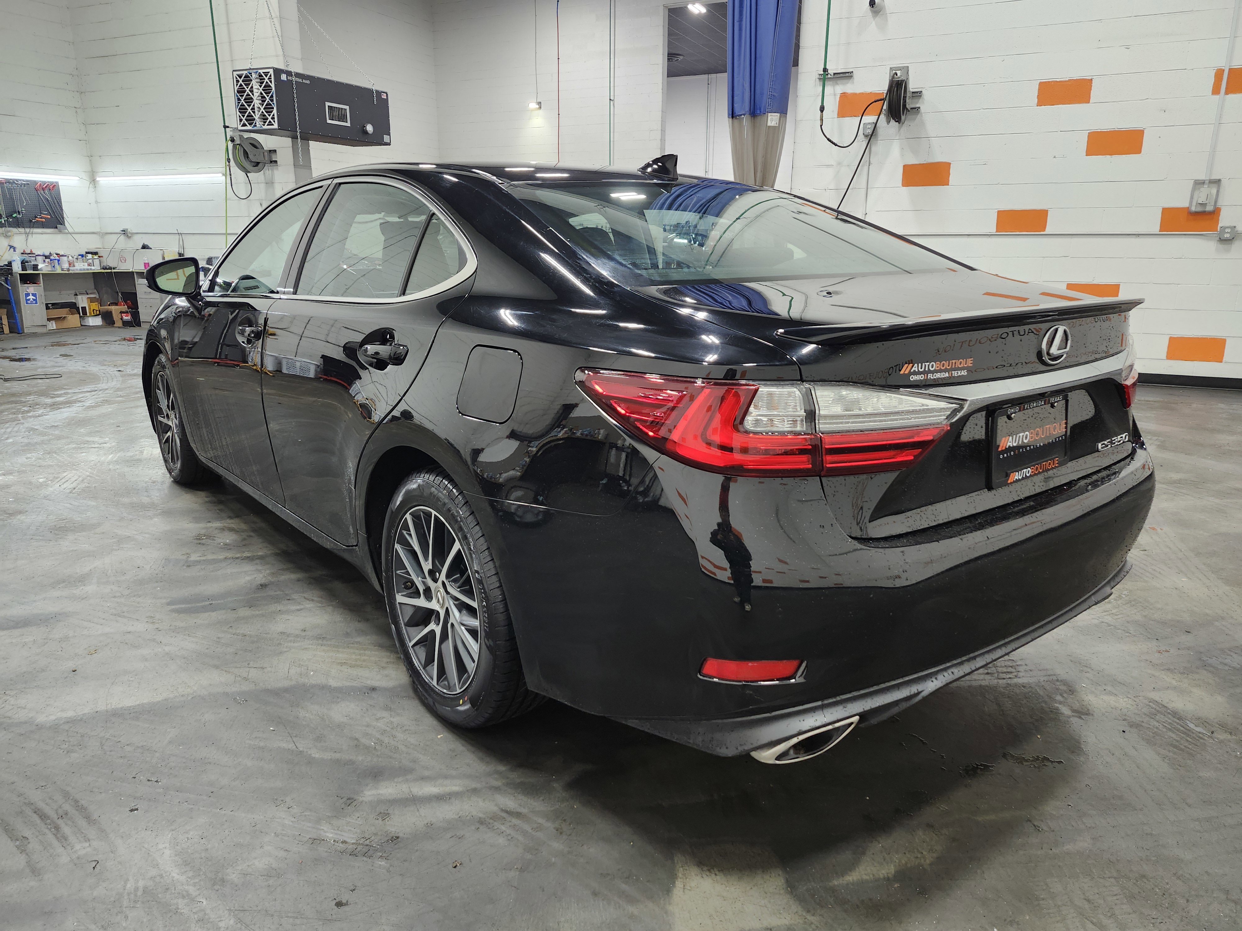 Used 2016 Lexus ES 350 w/ Premium Package w/Wood Trim image 17