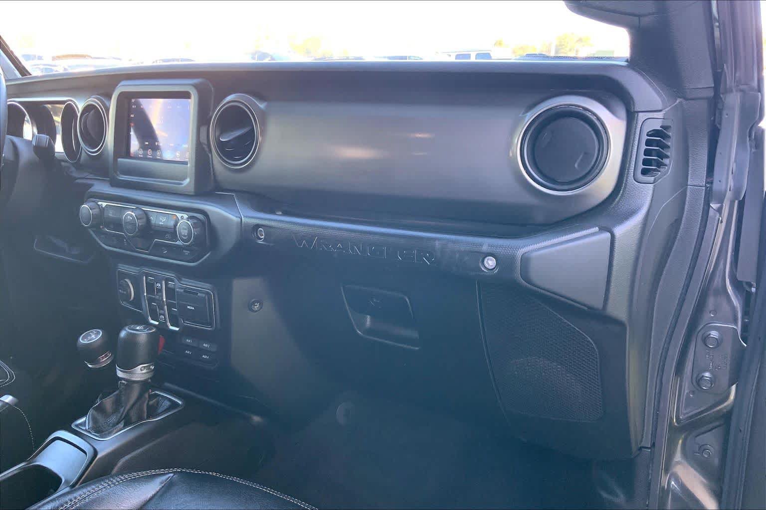 Used 2019 Jeep Wrangler Unlimited Sport S AWD/4WD image 25