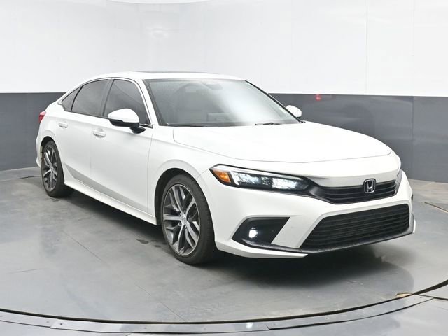 Used 2023 Honda Civic Touring image 2