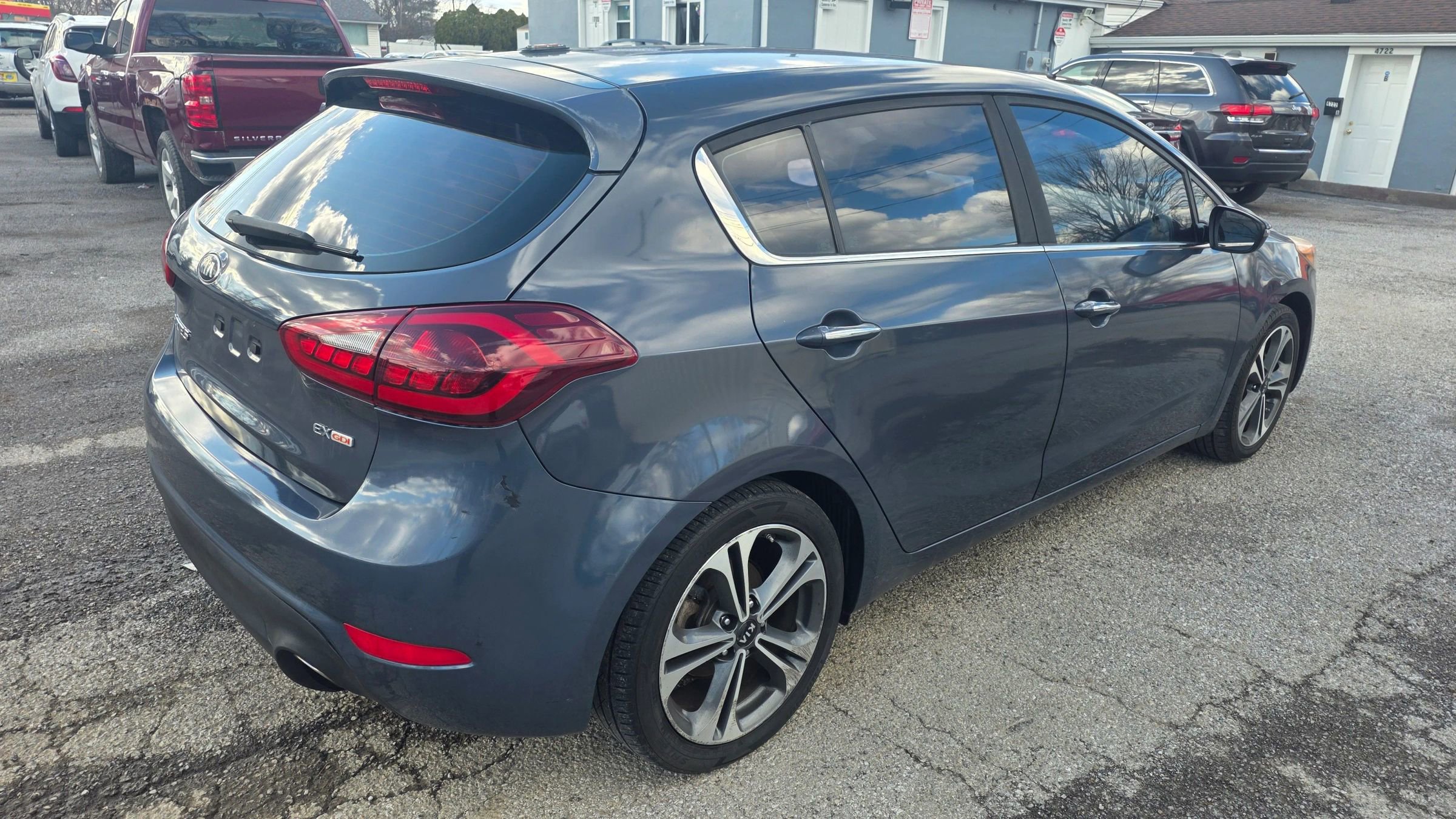 Used 2016 Kia Forte EX w/ EX Premium Technology Package image 5