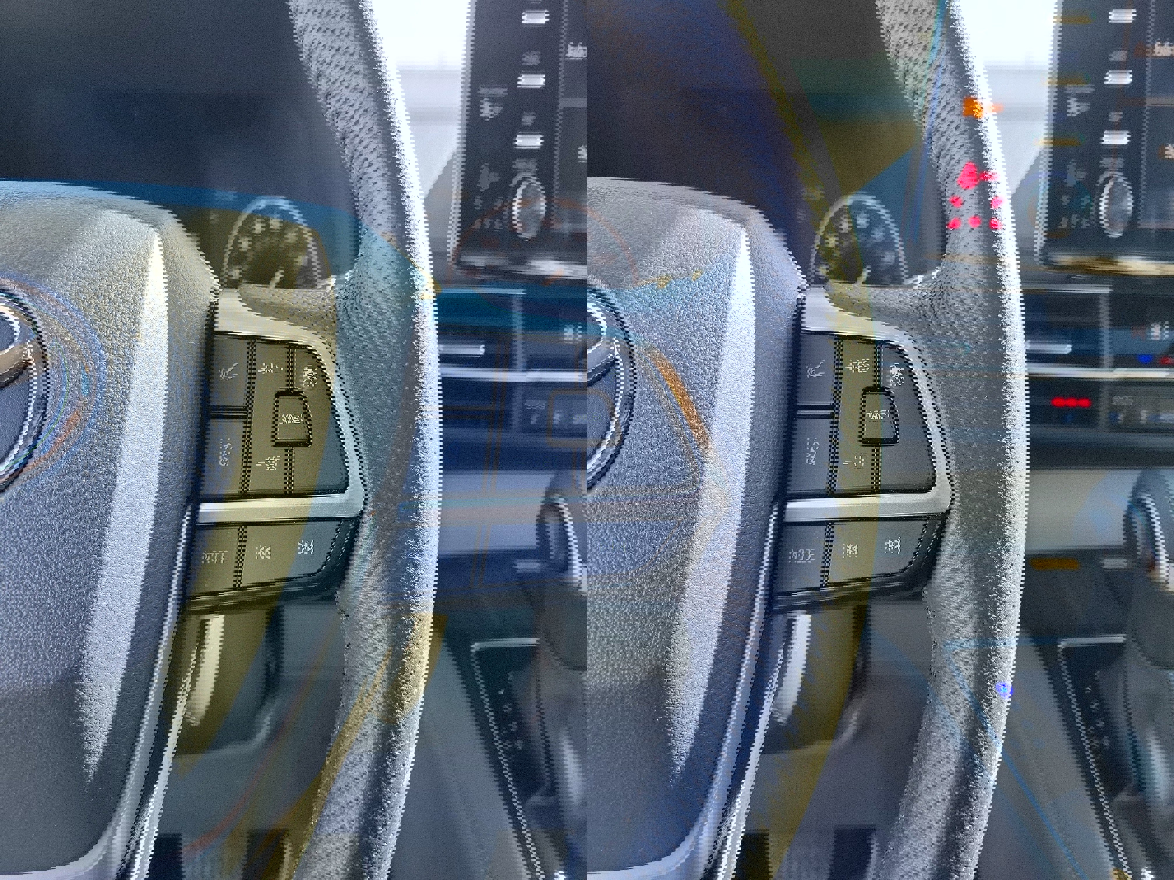 Used 2024 Toyota Sienna Limited image 23