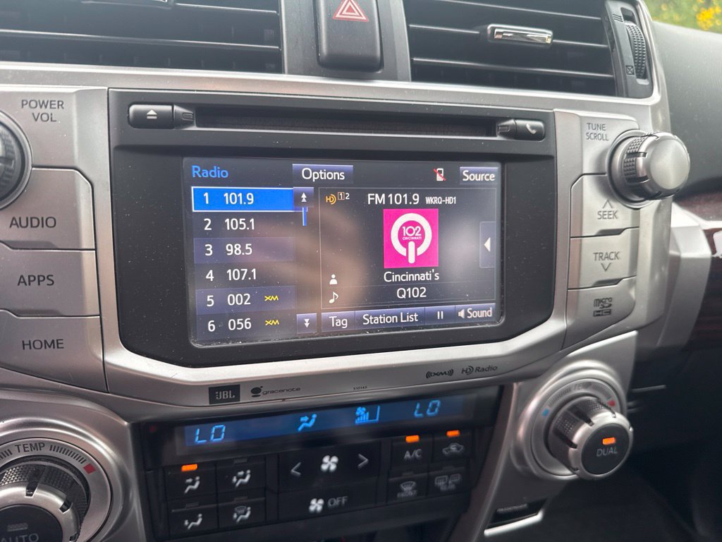 Used 2018 Toyota 4Runner Limited AWD/4WD image 18