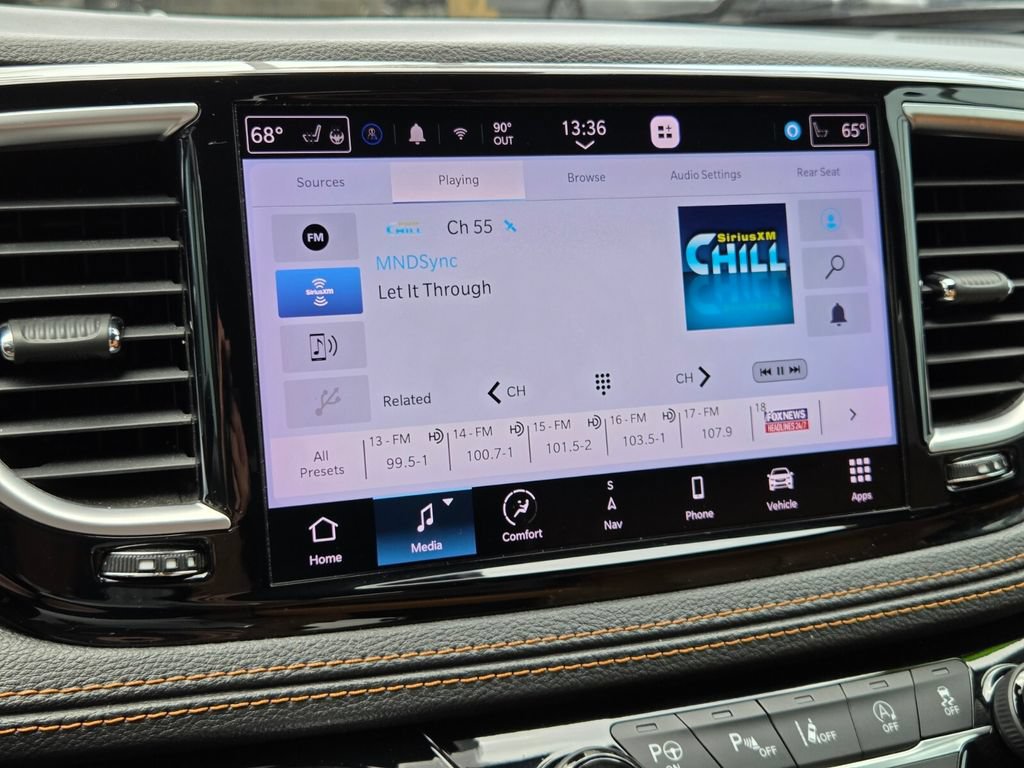 Certified 2022 Chrysler Pacifica Pinnacle FWD image 29