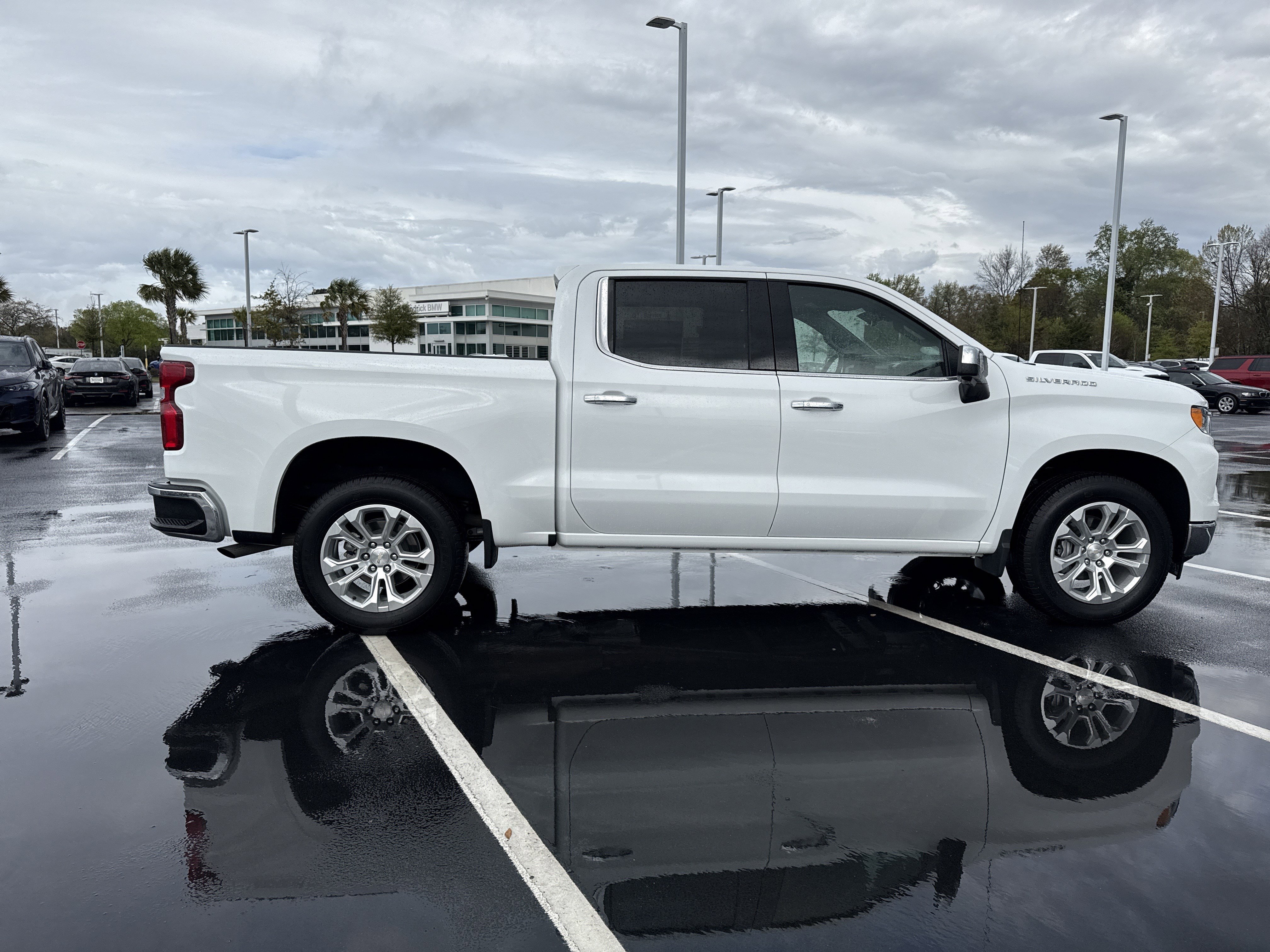 Certified 2024 Chevrolet Silverado 1500 LTZ image 15