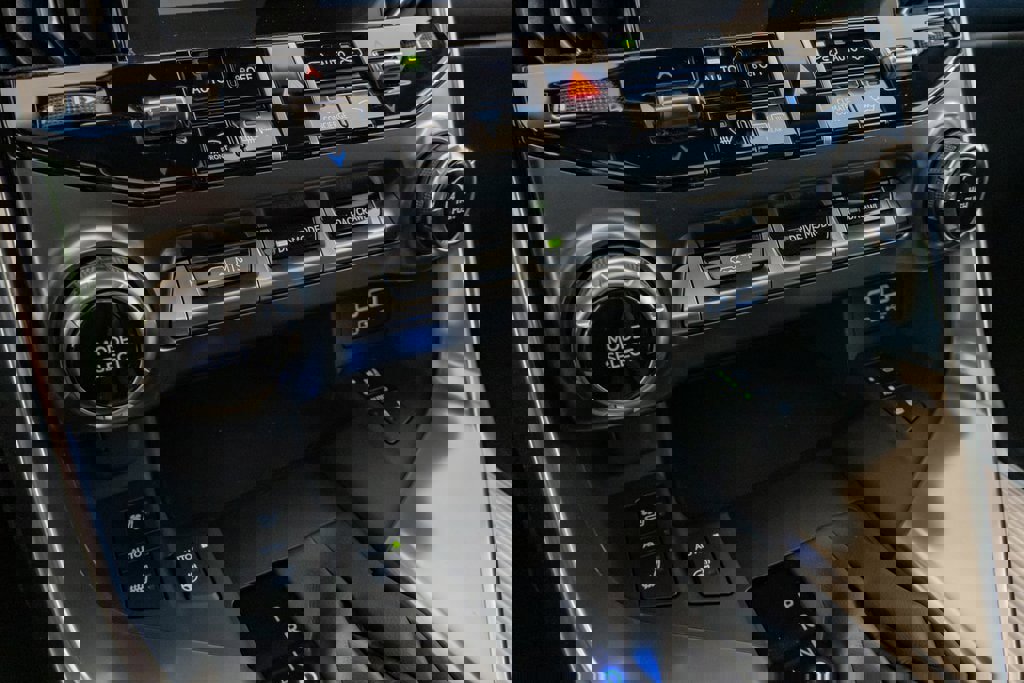 New 2026 Lexus LX 600 F Sport image 30