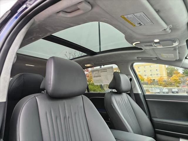 New 2026 Hyundai Ioniq 9 Calligraphy AWD/4WD image 11