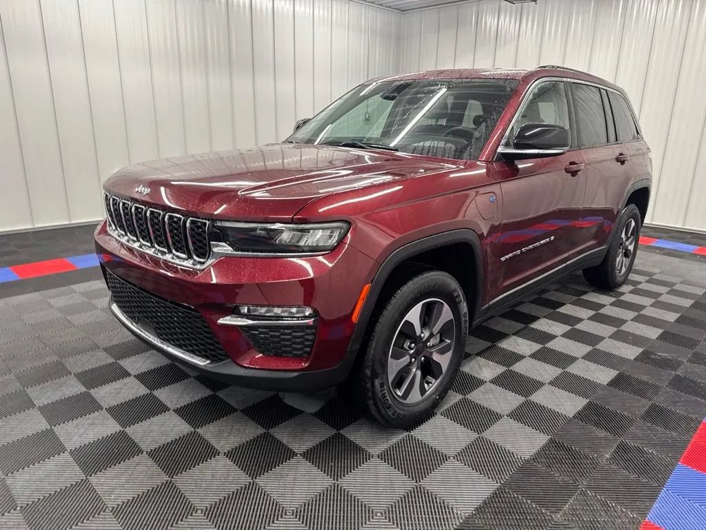 Used 2022 Jeep Grand Cherokee Limited 4xe AWD/4WD image 7