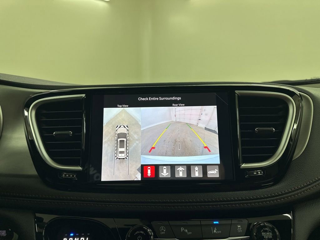 New 2026 Chrysler Pacifica Pinnacle image 38