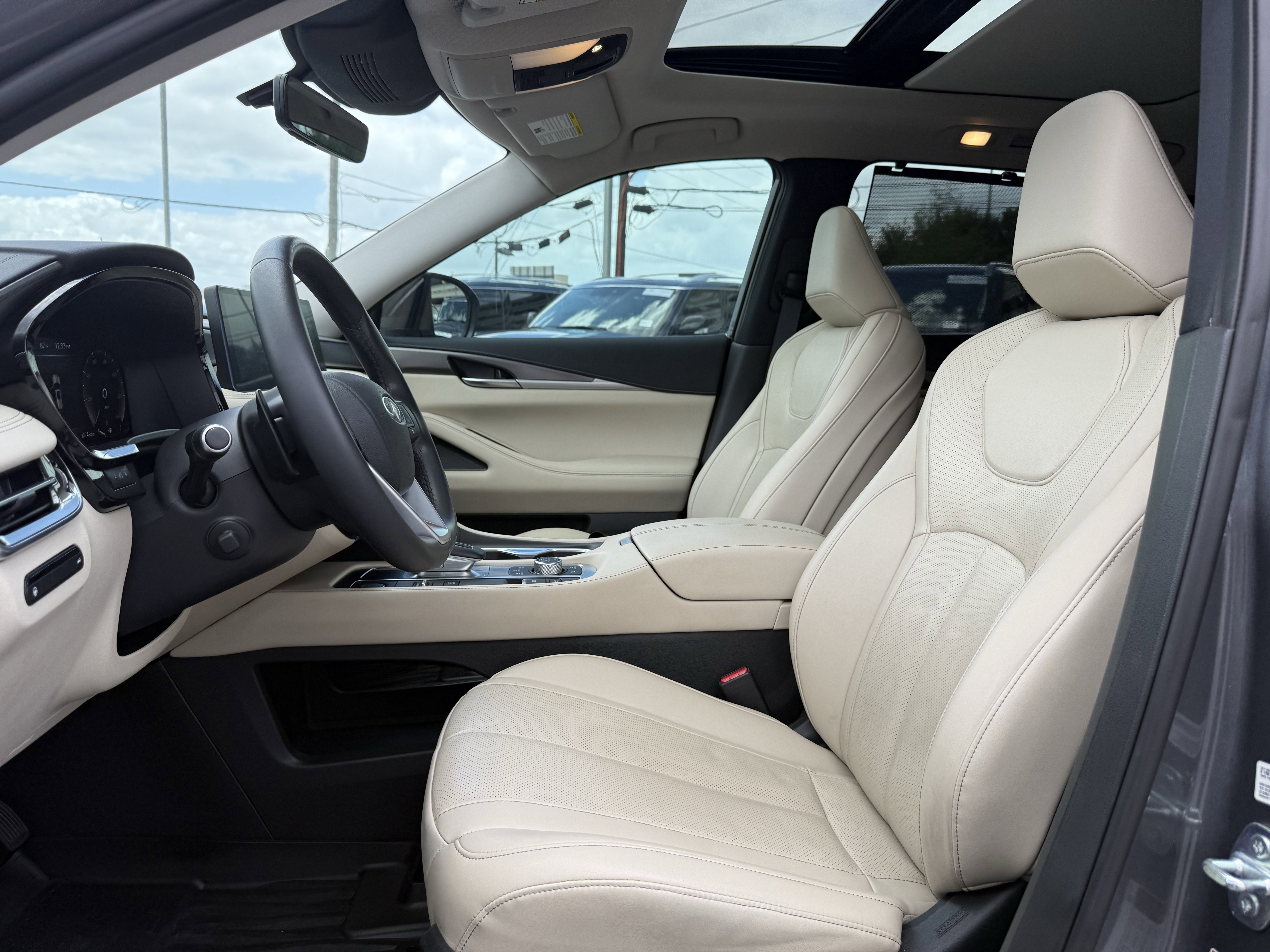 Certified 2023 INFINITI QX60 Luxe image 12