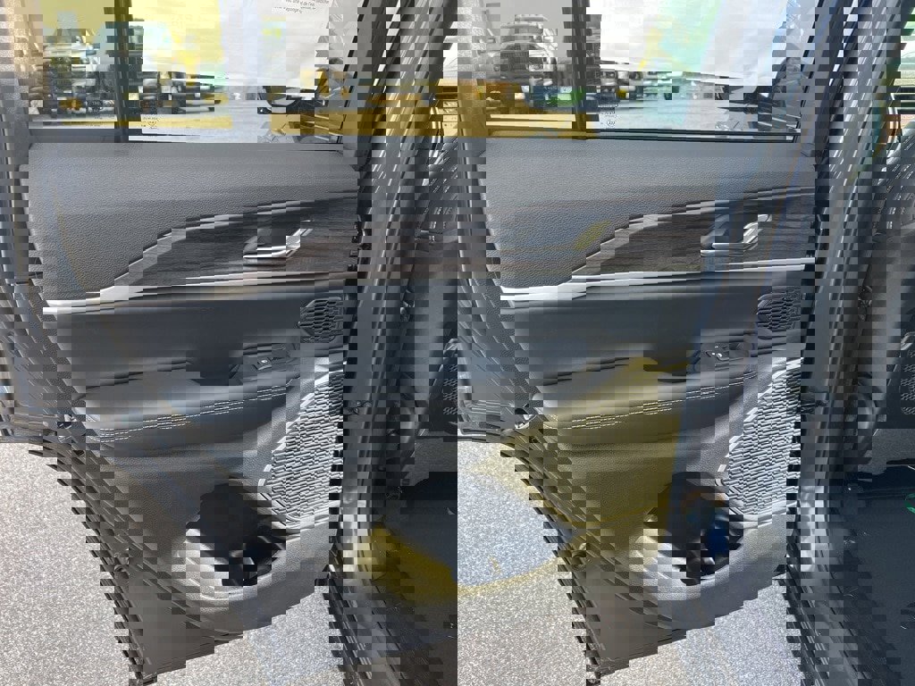 New 2026 Jeep Grand Cherokee Limited image 18