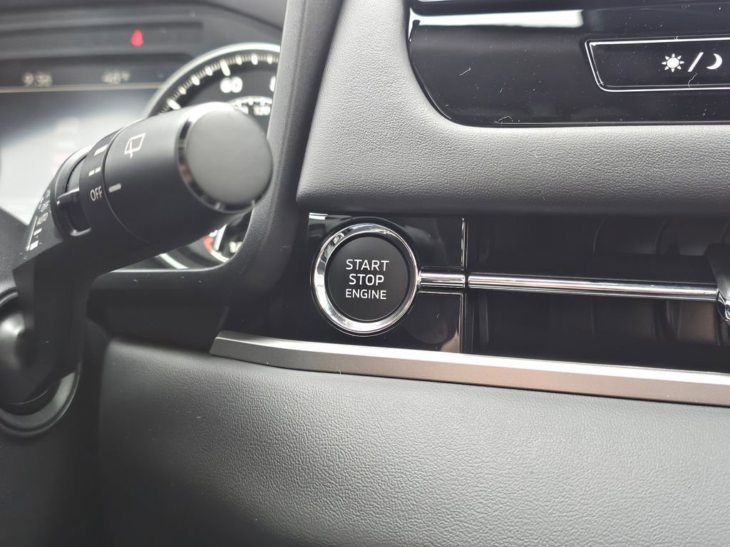 New 2026 Mitsubishi Outlander AWD image 25