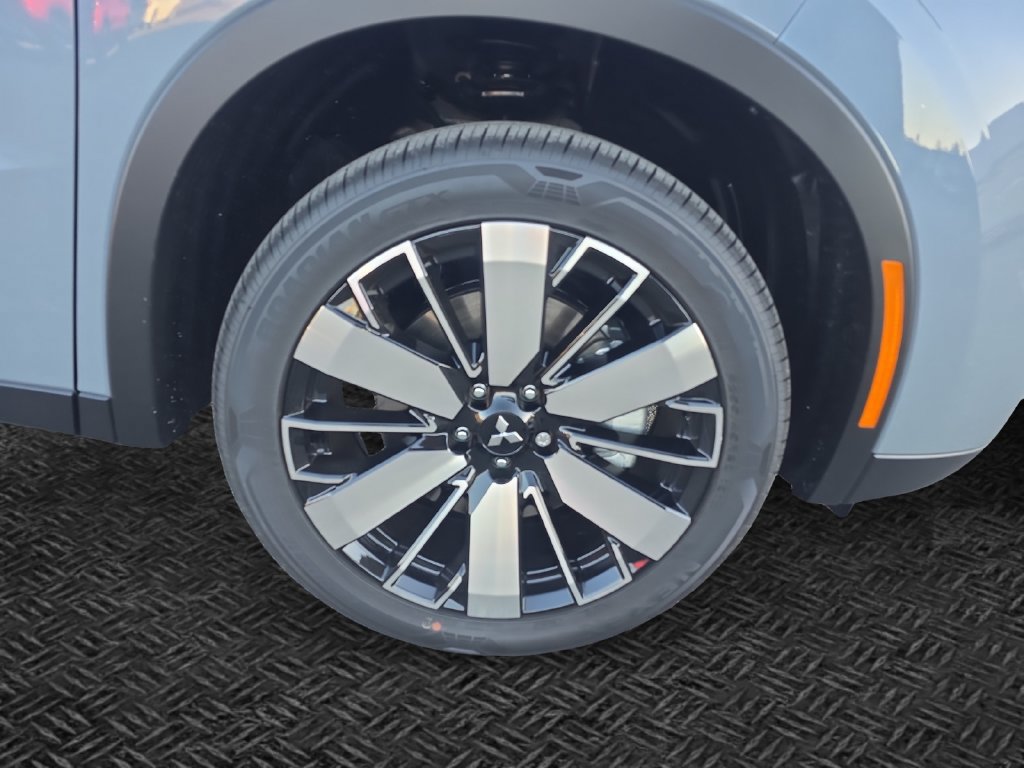 New 2026 Mitsubishi Outlander SE AWD/4WD image 10