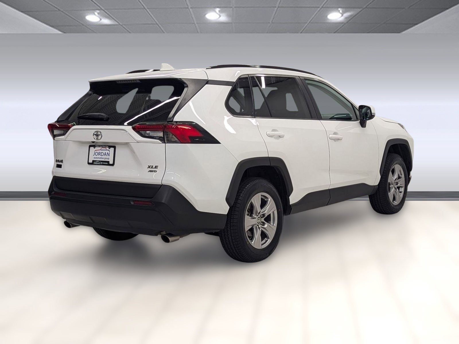 Used 2023 Toyota RAV4 XLE image 7