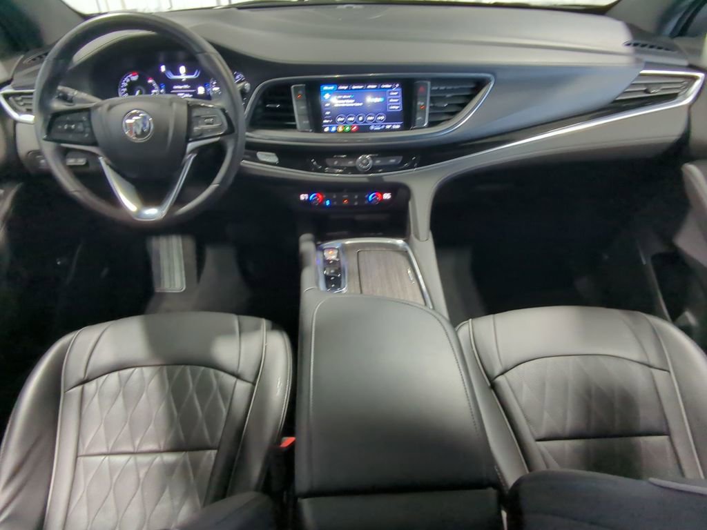 Used 2024 Buick Enclave Avenir w/ Avenir Technology Package AWD/4WD image 18