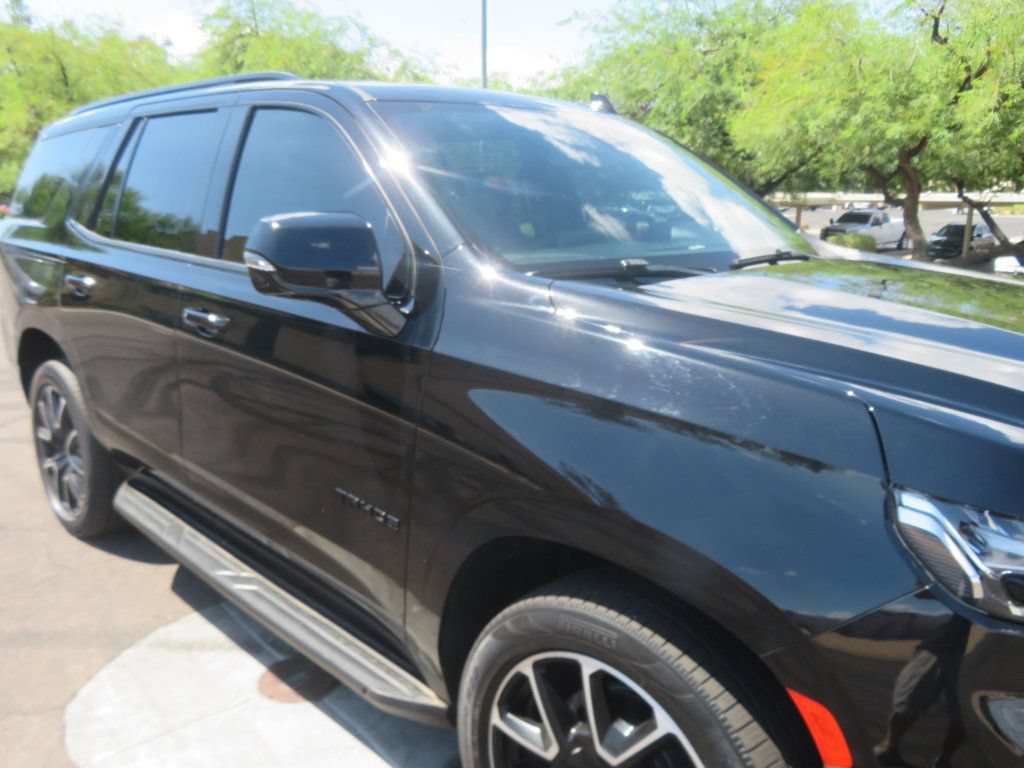 Used 2022 Chevrolet Tahoe RST w/ Luxury Package RWD image 9