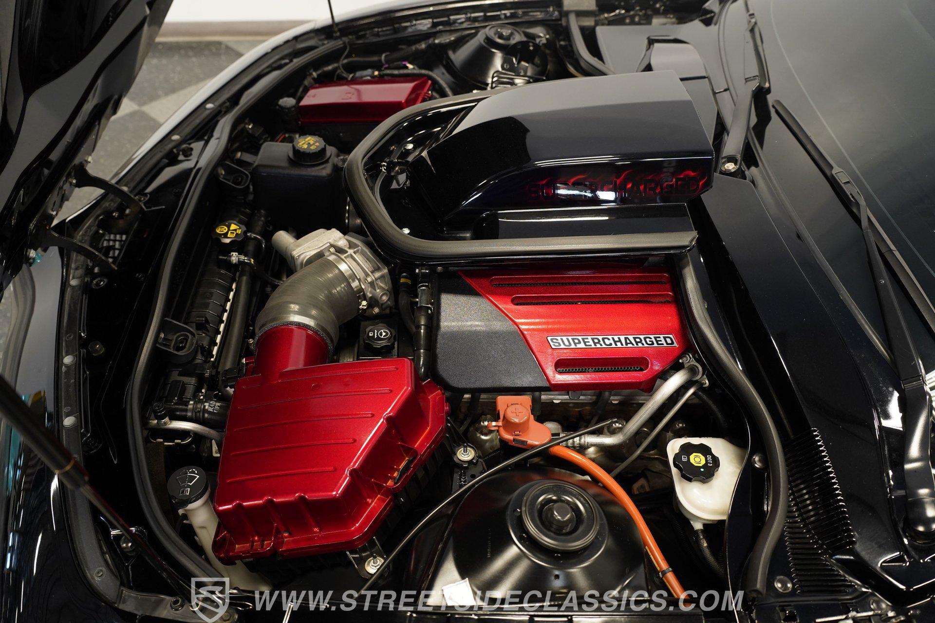 Used 2010 Chevrolet Camaro SS w/ RS Package RWD image 4