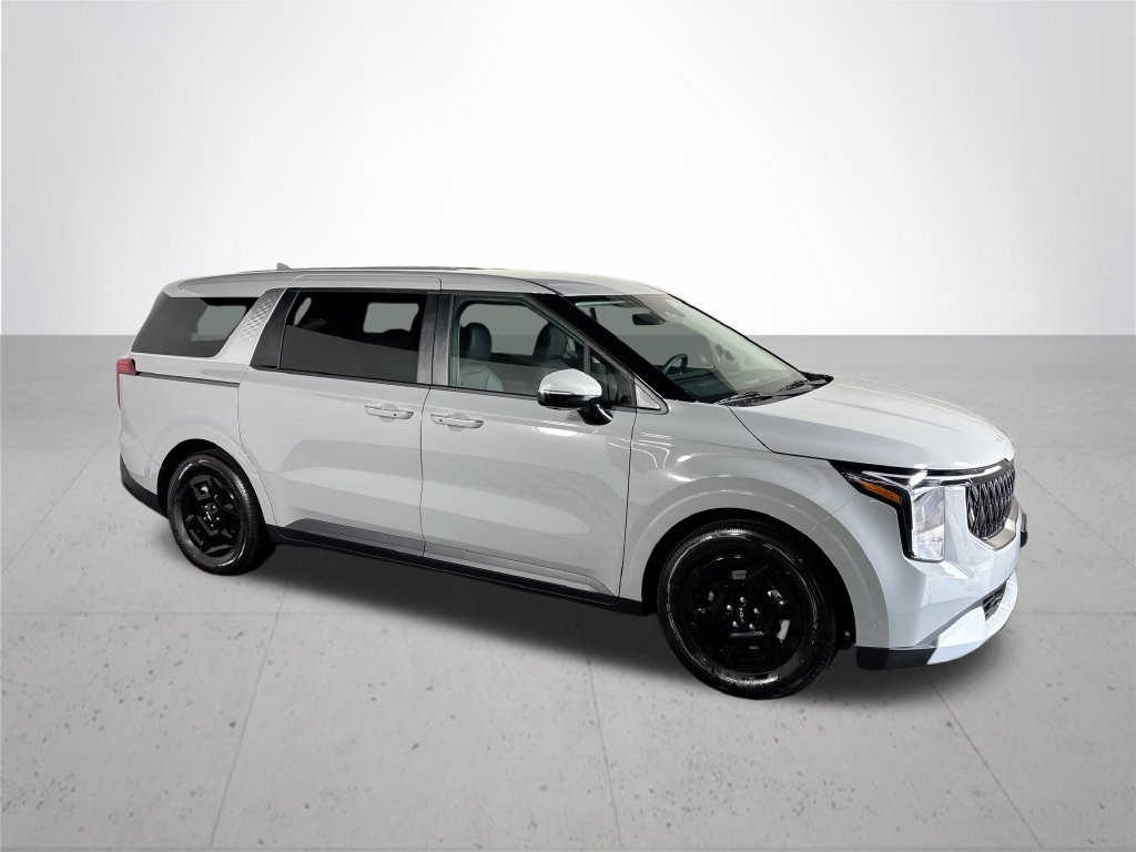 New 2027 Kia Carnival FWD image 4