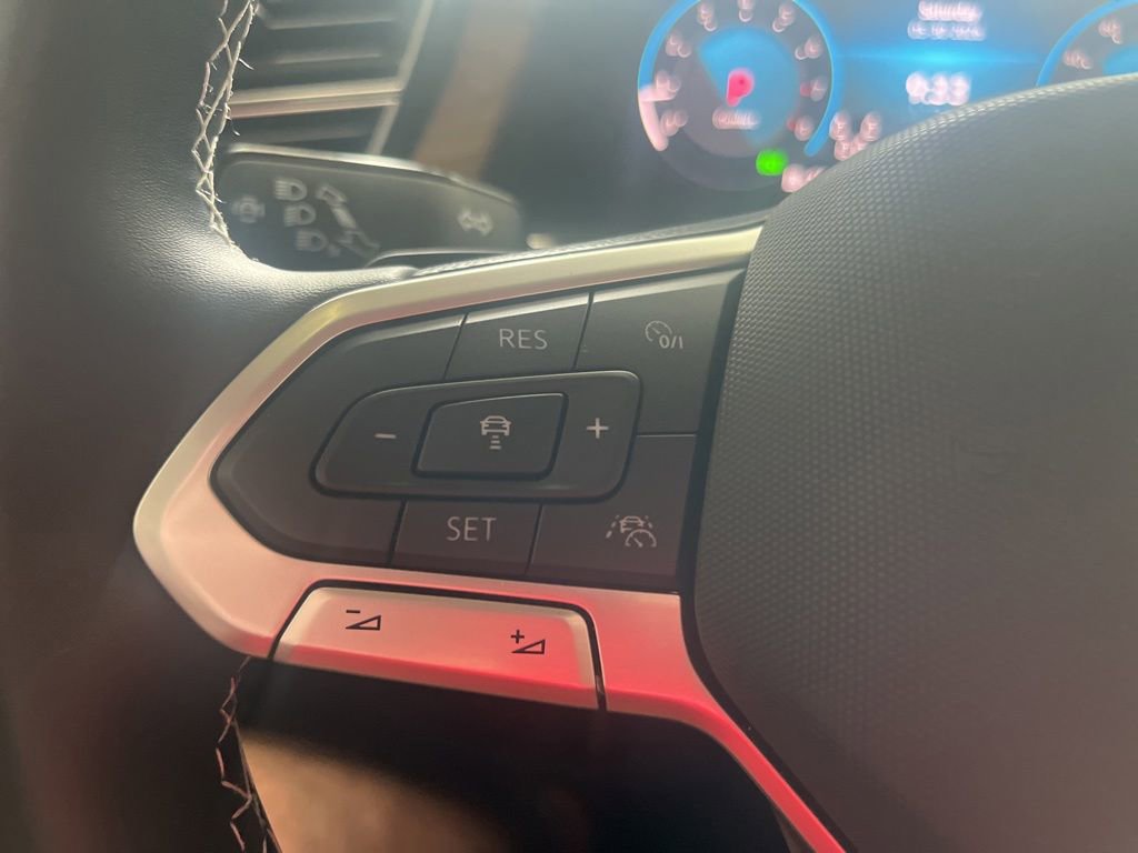 Certified 2025 Volkswagen Atlas SE AWD/4WD image 23