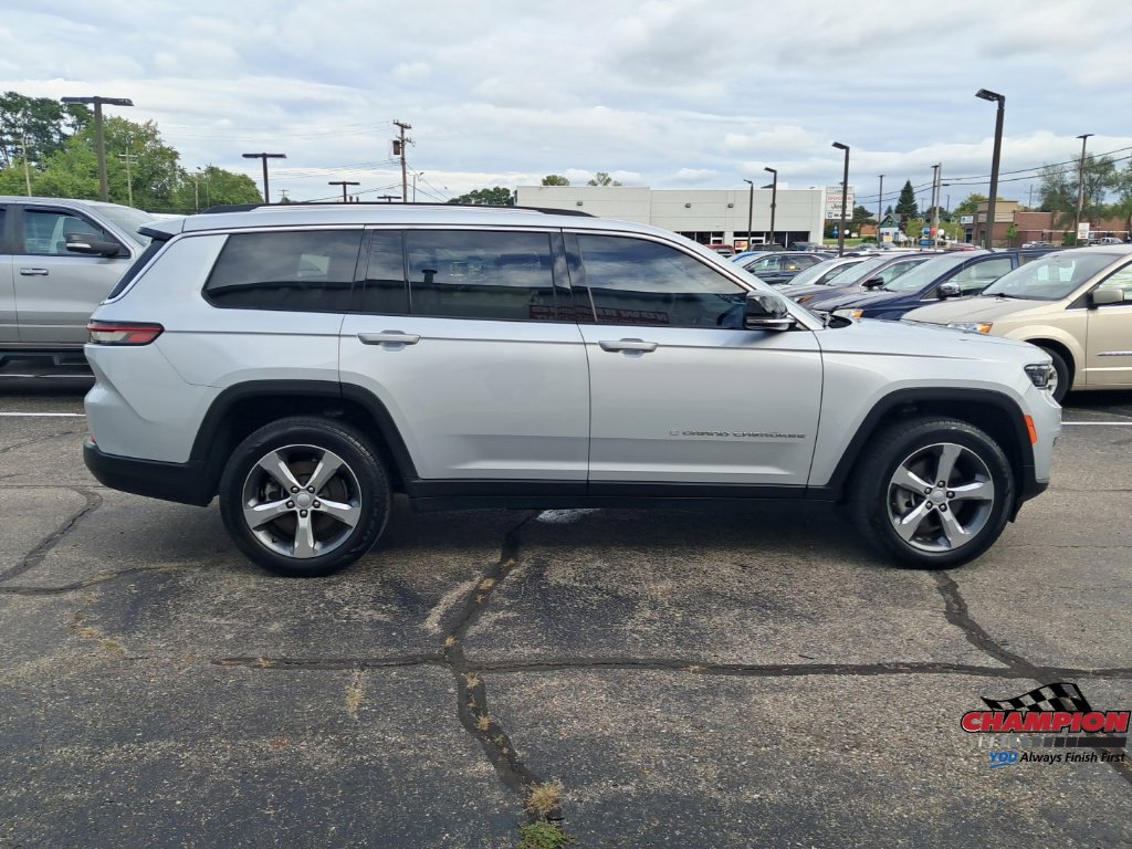 Used 2021 Jeep Grand Cherokee L Limited AWD/4WD image 8
