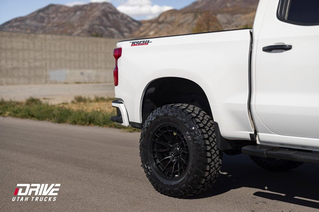 Used 2023 Chevrolet Silverado 1500 LT Trail Boss w/ Protection Package image 12