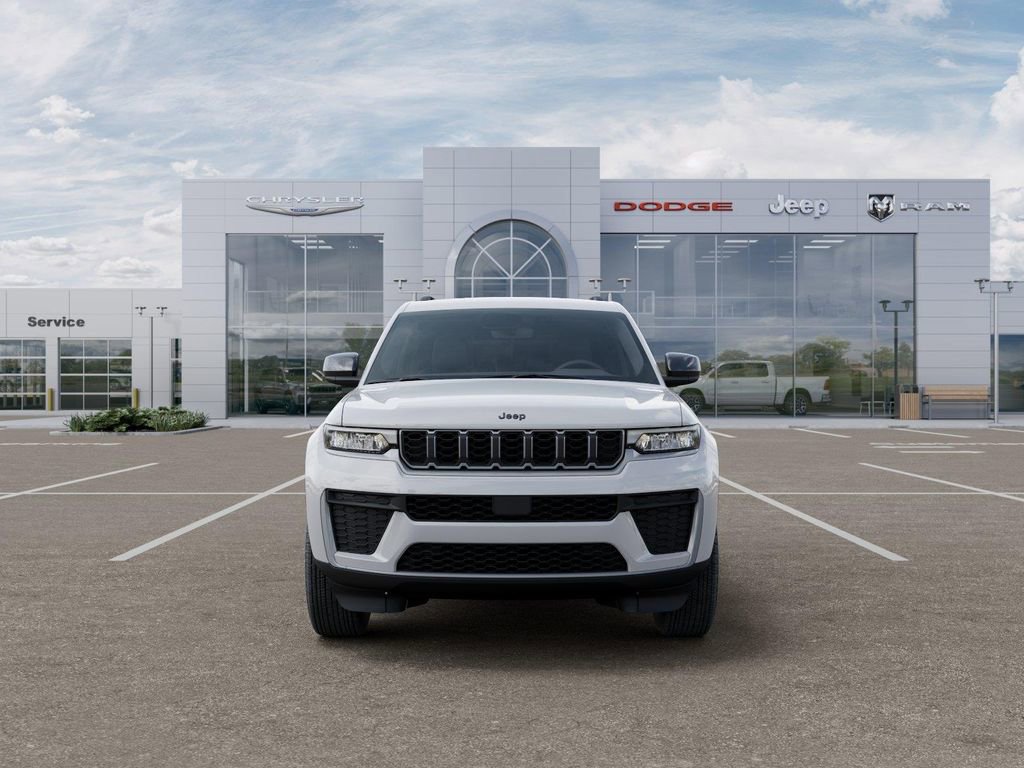 New 2026 Jeep Grand Cherokee Altitude image 6