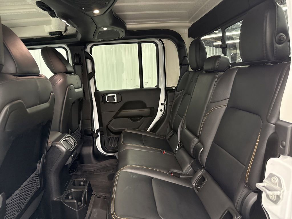 Used 2025 Jeep Gladiator Sport AWD/4WD image 13