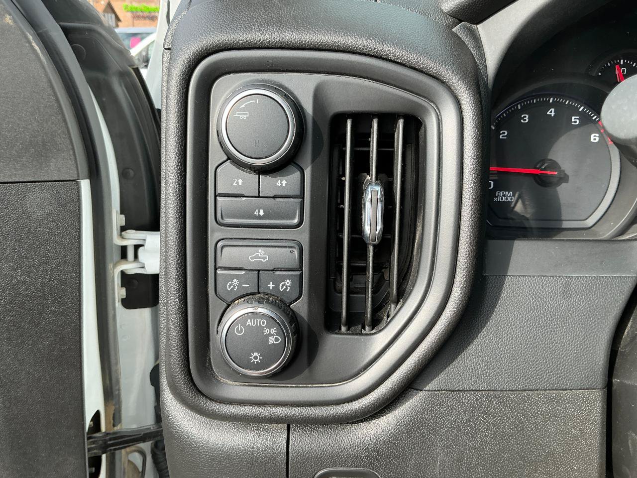 Used 2022 Chevrolet Silverado 2500 W/T w/ WT Fleet Convenience Package AWD/4WD image 16