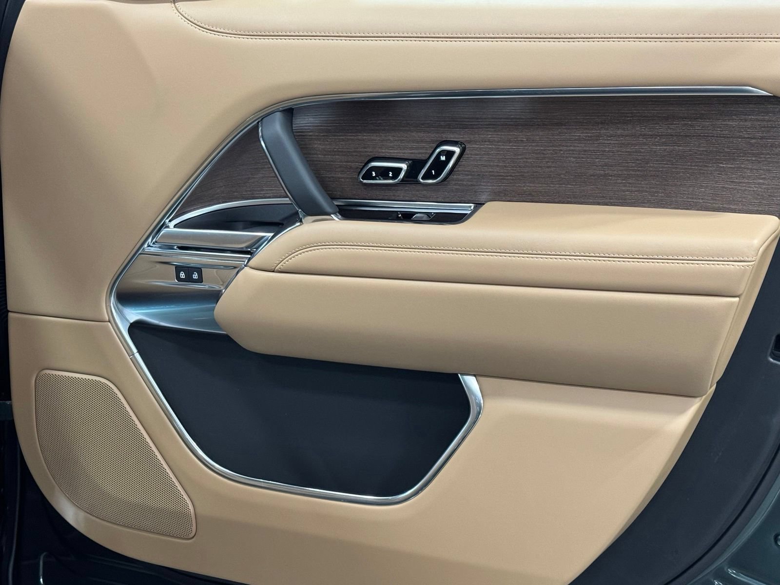 New 2026 Land Rover Range Rover SE AWD/4WD image 48