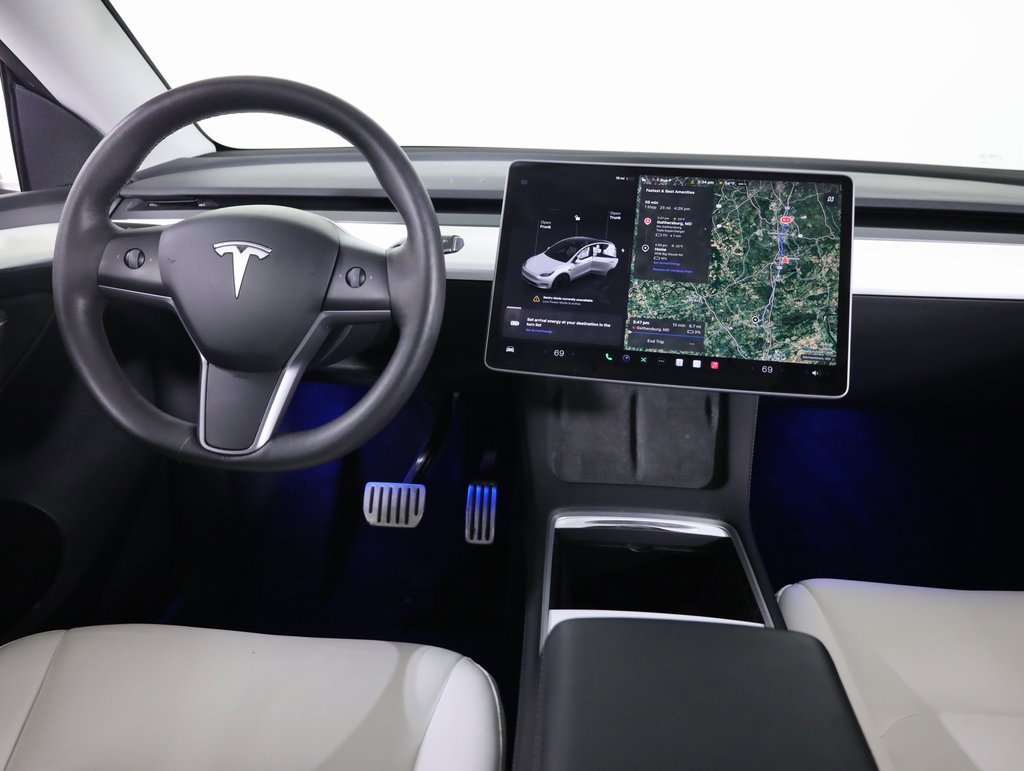 Used 2023 Tesla Model Y Performance image 46
