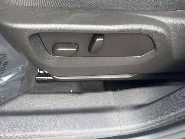 Used 2023 Buick Envision Essence w/ Sport Touring Package image 23