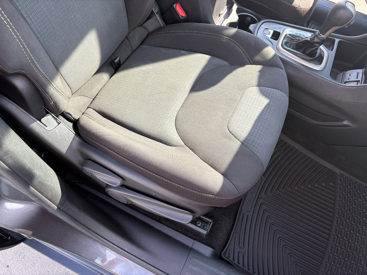 Used 2016 Jeep Cherokee Latitude image 41