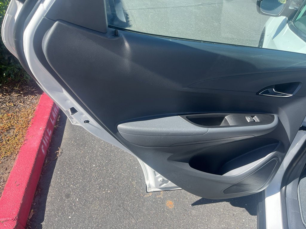 Used 2018 Chevrolet Bolt LT FWD image 31