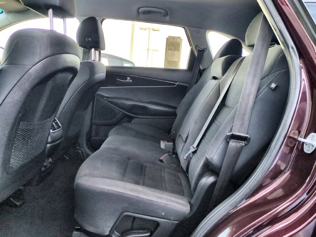 Used 2019 Kia Sorento FWD image 28