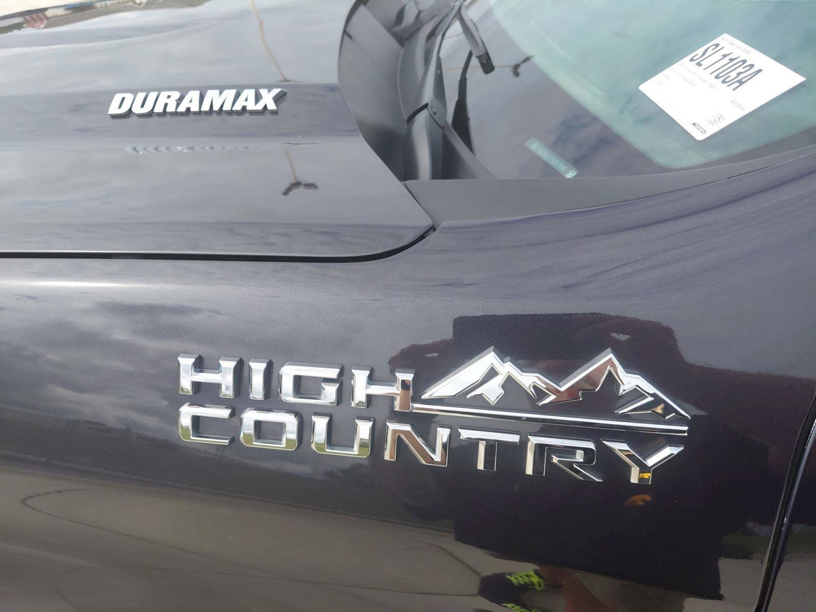 Used 2022 Chevrolet Silverado 1500 High Country w/ High Country Premium Package image 26