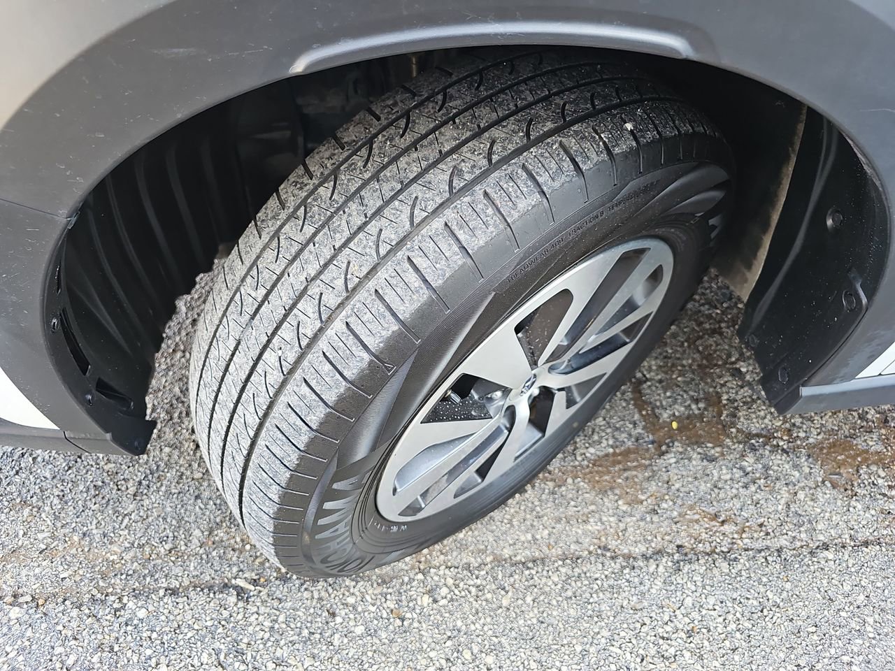 Certified 2025 Subaru Outback Premium image 37