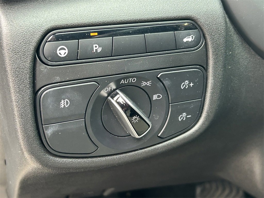 Used 2023 INFINITI QX55 Essential image 27