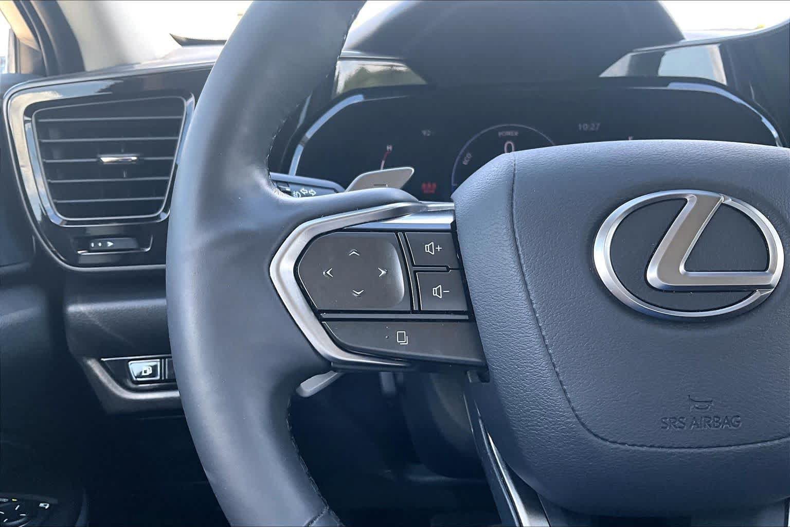 Used 2022 Lexus NX 350h AWD image 21