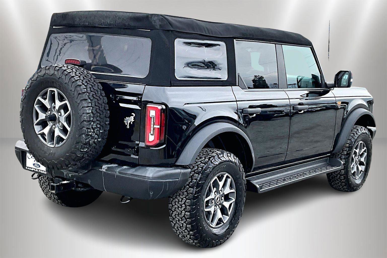 Certified 2023 Ford Bronco Badlands image 2